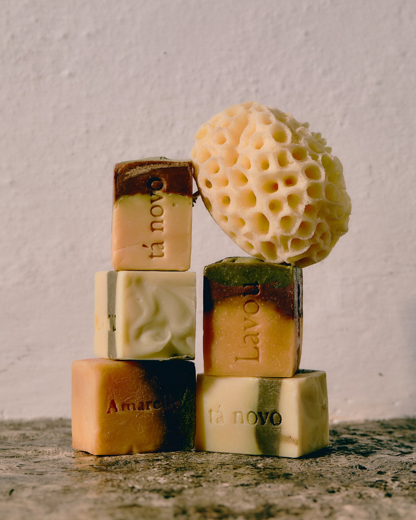 Sabonete Lavou Tá Novo Puro Coco